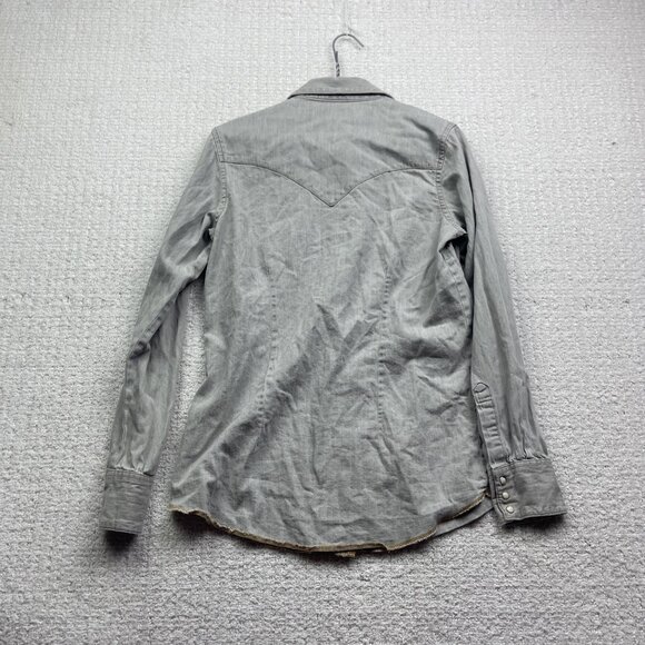 Wrangler Women’s Sz S Western Pearl Snap Gray Denim Shirt Stitching On Pocket - Picture 9 of 12
